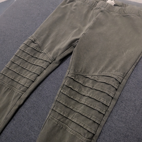 Tucker + Tate Olive Green Leggings - Picture 2 of 3